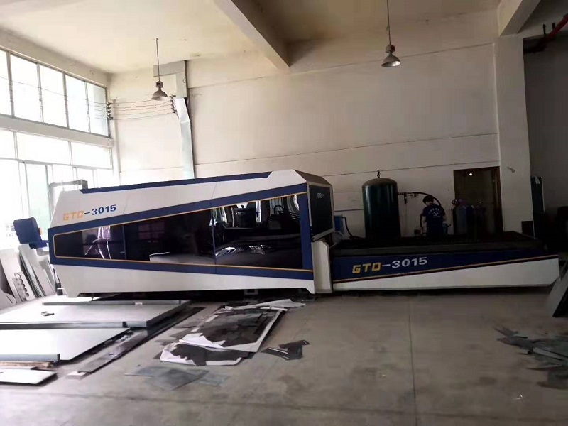 光纤激光切割机对人体有害吗